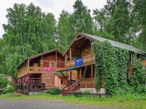 На Алтае семья из 4 человек погибла на турбазе