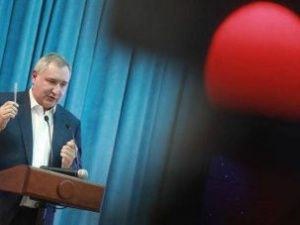 Рогозин назвал сроки высадки российских космонавтов на Луну