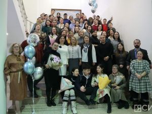 В Якутске открылась выставка 12-летнего художника с аутизмом