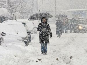 Экстренное предупреждение в связи с ожидающимся сильным снегопадом в ряде районов и в Якутске