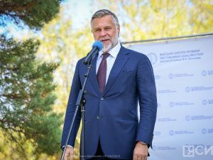 Учеников и студентов Высшей школы музыки поздравили в День знаний