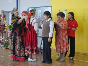 В СОШ №13 г. Якутска прошел праздник «Посиделки на Покров»