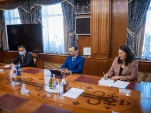 Айсен Николаев встретился с Административным директором Японского комитета по содействию Республике Саха (Якутия) г-ном Акио Сатомура