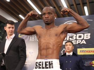 Участники вечера профессионального бокса в Якутске встретились лицом к лицу