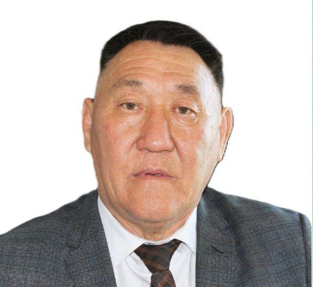 ПАРТИЙНАЯ МАХИНАЦИЯ ОТ СУДИМОГО КАНДИДАТА? В Усть-Алданском улусе "Единая Россия" поддерживает своего бывшего члена Алексеева