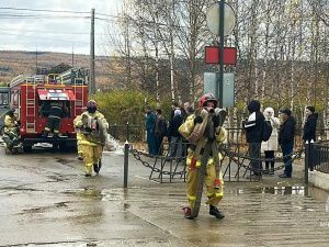 В Ленске определили сильнейших в пожарно-прикладном спорте школьников