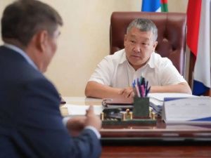 В Сети насмехаются над прической депутата