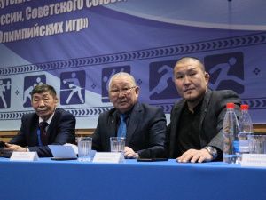 Фоторепортаж. Главные схватки чемпионата Якутии по вольной борьбе