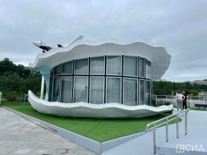 Царство вечной мерзлоты, большая радуга и айсберг: как выглядят павильоны регионов на ВЭФ-2023