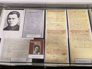 В Национальном архиве Республики Казахстан в Астане открылась выставка «Легендарный Максим»