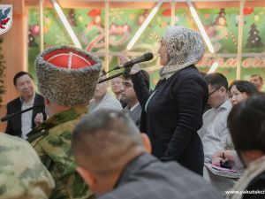 Евгений Григорьев встретился с представителями национальных общин и Ассамблеи народов Якутии