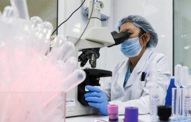 В Якутии новый случай коронавируса. Также предварительно диагностирован коронавирус у жителя Горного района и жителя Якутска