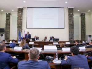 В ЯГД выбрали заместителей председателя, утвердили состав президиума и постоянных комиссий