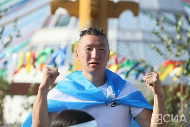 «Почувствовать дух соревнований»: чемпион Игр Дыгына Алексей Уваровский дебютирует на Sakha arena