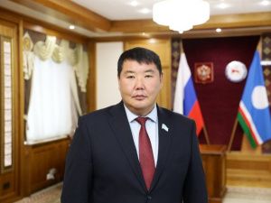 Председатель Госсобрания Якутии поздравил с Днем народного единства