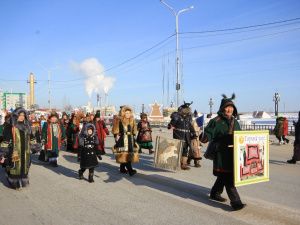 Народные мастера прошествовали по улицам Якутска