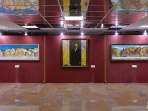 В Якутске открылась персональная выставка Федота Макарова «Рождение смыслов»