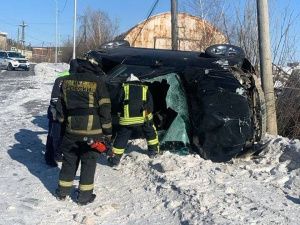 В Якутске опрокинулся автомобиль