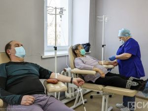 Правительство РФ дополнительно направит порядка 10 млрд рублей на оплату труда медработников