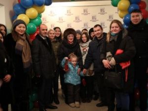 В Якутске вручили ключи от новых квартир детям-сиротам