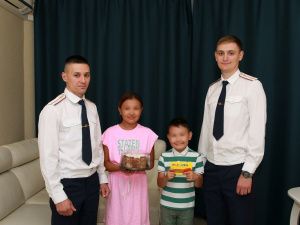 Личный состав УФСИН присоединился к акции «Собери ребенка в школу»