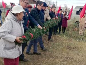 СТАЛИНА ПОМНИТ СТРАНА ГЕРОЕВ