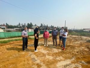 Сардана Авксентьева провела выездное совещание в Сайсарском округе