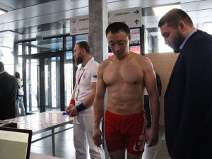 «Мясорубка» ветеранов и главное противостояние. В Бишкеке стартует чемпионат мира по мас-рестлингу