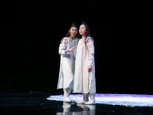 В Алматы зрители тепло приняли спектакль Театра Олонхо Якутии