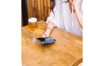 Пьяная девушка ложно сообщила о минировании одного из развлекательных заведений Якутска: Вынесен приговор