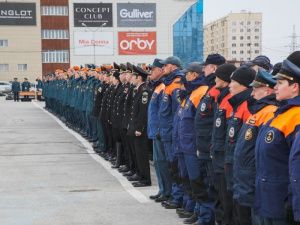 Владимир Федоров поздравил спасателей с 370-летием пожарной охраны России