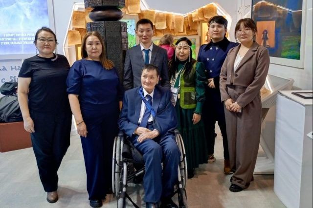 Экспозицию Якутии на международной выставке «Россия» посетили члены семей Героев России