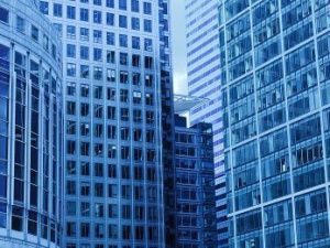 Советы дизайнера: как выбрать обои для маленького помещения