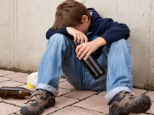 В Якутии школьник отпраздновал День учителя распитием спиртных напитков и попал в больницу