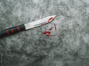 Удар ножом: Неудачная шутка стала причиной преступления