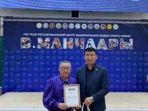 В Якутии открылся фестиваль-конкурс «Мас уустарын тойуга»