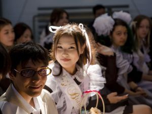 Альберт Семёнов поздравил школьников с окончанием учебного года