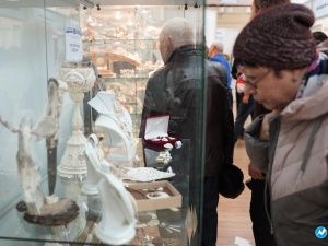 Мастер из Бурятии стал лучшим на Фестивале косторезного искусства в Якутии