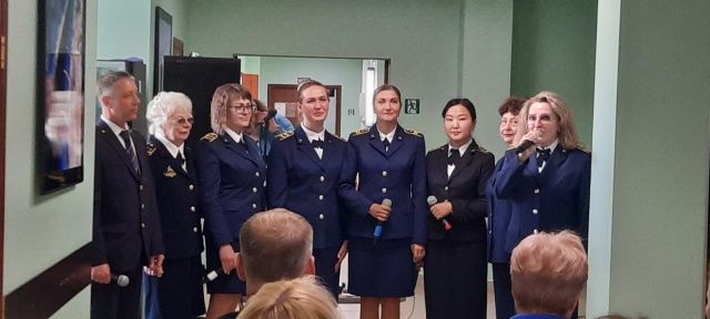 Сотрудников Медцентра АО «АК «ЖДЯ» поздравили с профессиональным праздником