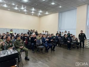 Акция в поддержку участников СВО прошла в Якутском медколледже