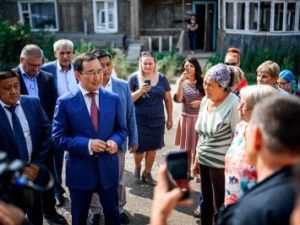 Айсен Николаев о реализации программы переселения из аварийного жилья в Ленском районе: «Есть позитивные изменения»