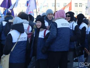 В Якутске молодежь собралась на митинге в поддержку Путина и 10-летия воссоединения Крыма с Россией
