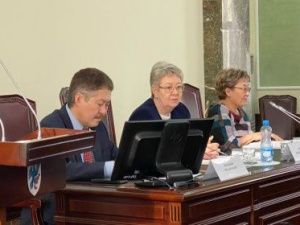 «Тандем» Евдокии Евсиковой и Айаана Васильева рассказал о переменах в сфере образования