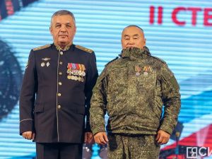 Государственные награды вручили воинам-якутянам на II Антифашистском форуме в Якутске