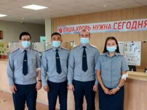 Молодые сотрудники уголовно-исполнительной инспекции стали донорами крови