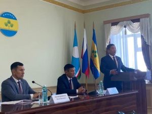 Совет депутатов Чурапчинского улуса в ходе 37 внеочередной сессии  единогласно поддержал избрание на второй срок главы района Степана Саргыдаева