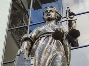 Жителя Якутии отправили в психушку за убийство отца