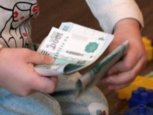 Мать троих детей отправили на исправительные работы за неуплату алиментов