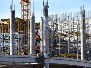 Глава Якутии подписал указ о запрете на трудоустройство иностранных граждан, работающих по патентам