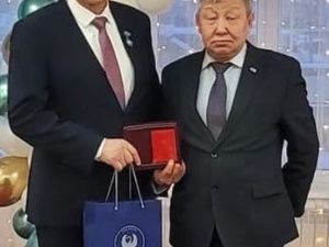 Как вы относитесь к тому, что улусные администрации содержат за счет бюджета скаковых лошадей?